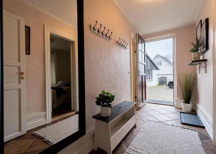 Sdr Semesterbostad *